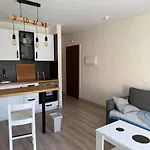 Centrally Located M, Bright And Sunny With Terrace And Pool Views Playa de las Americas (Tenerife)