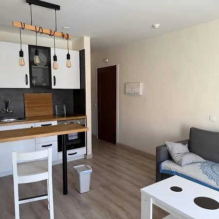 Centrally Located M, Bright And Sunny With Terrace And Pool Views プラヤ・デ・ラス・アメリカス