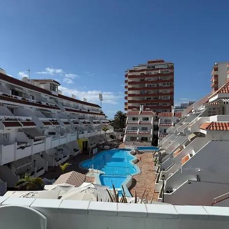 Centrally Located M, Bright And Sunny With Terrace And Pool Views 美洲海滩