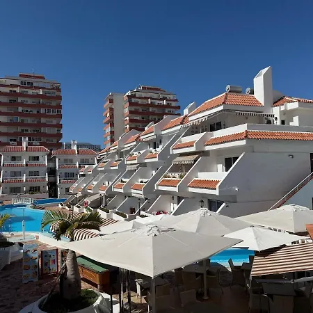 Centrally Located M, Bright And Sunny With Terrace And Pool Views * Playa de las Americas (Tenerife)